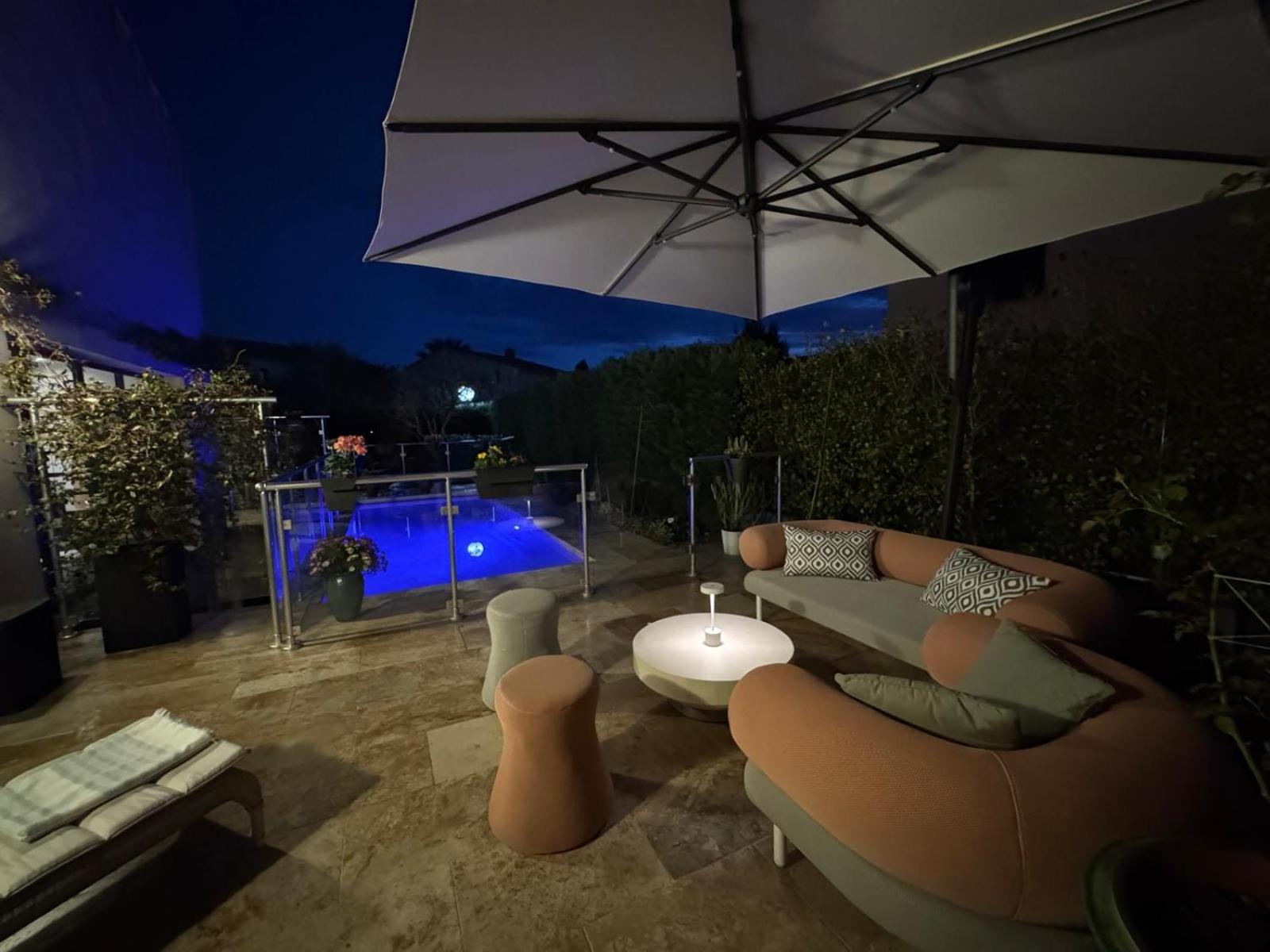 Villa Elimia Piscine Privee & Chauffee 昂蒂布 外观 照片